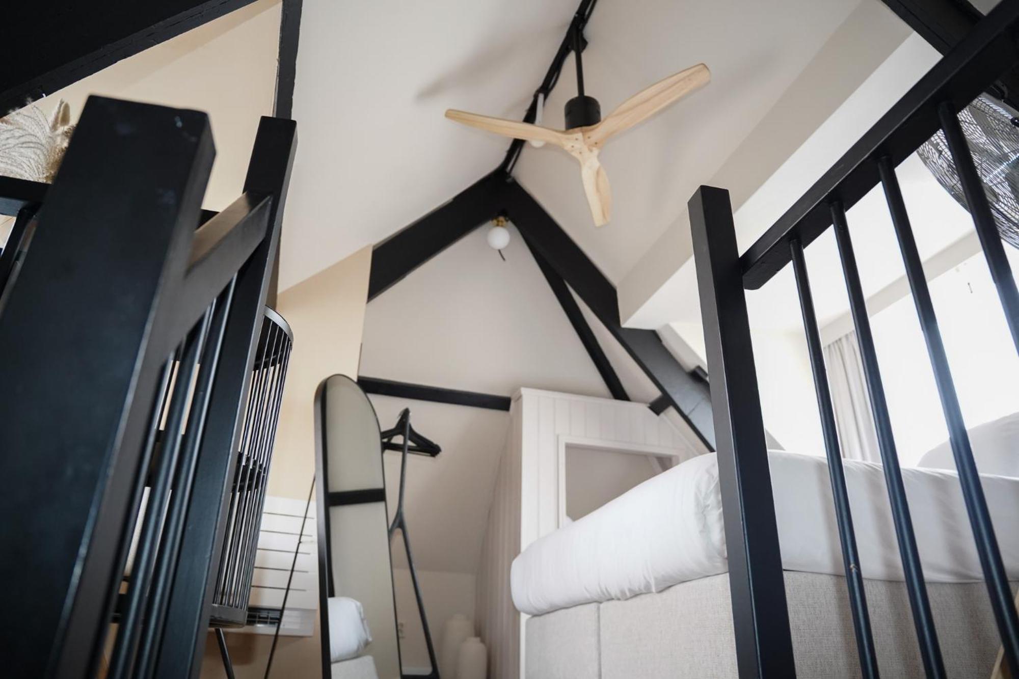 Boutique Hotel Johannes Делфт Экстерьер фото