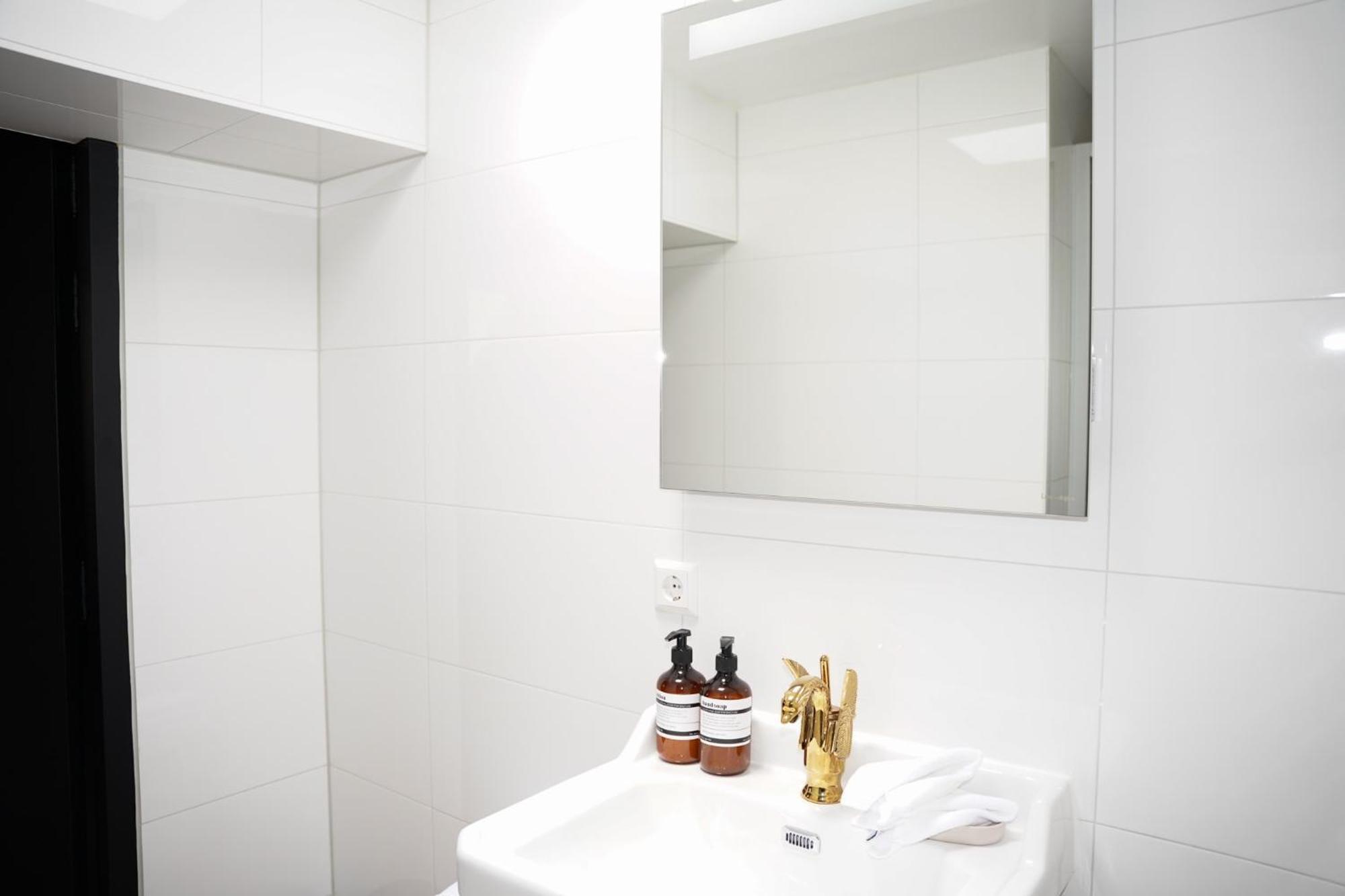 Boutique Hotel Johannes Делфт Экстерьер фото