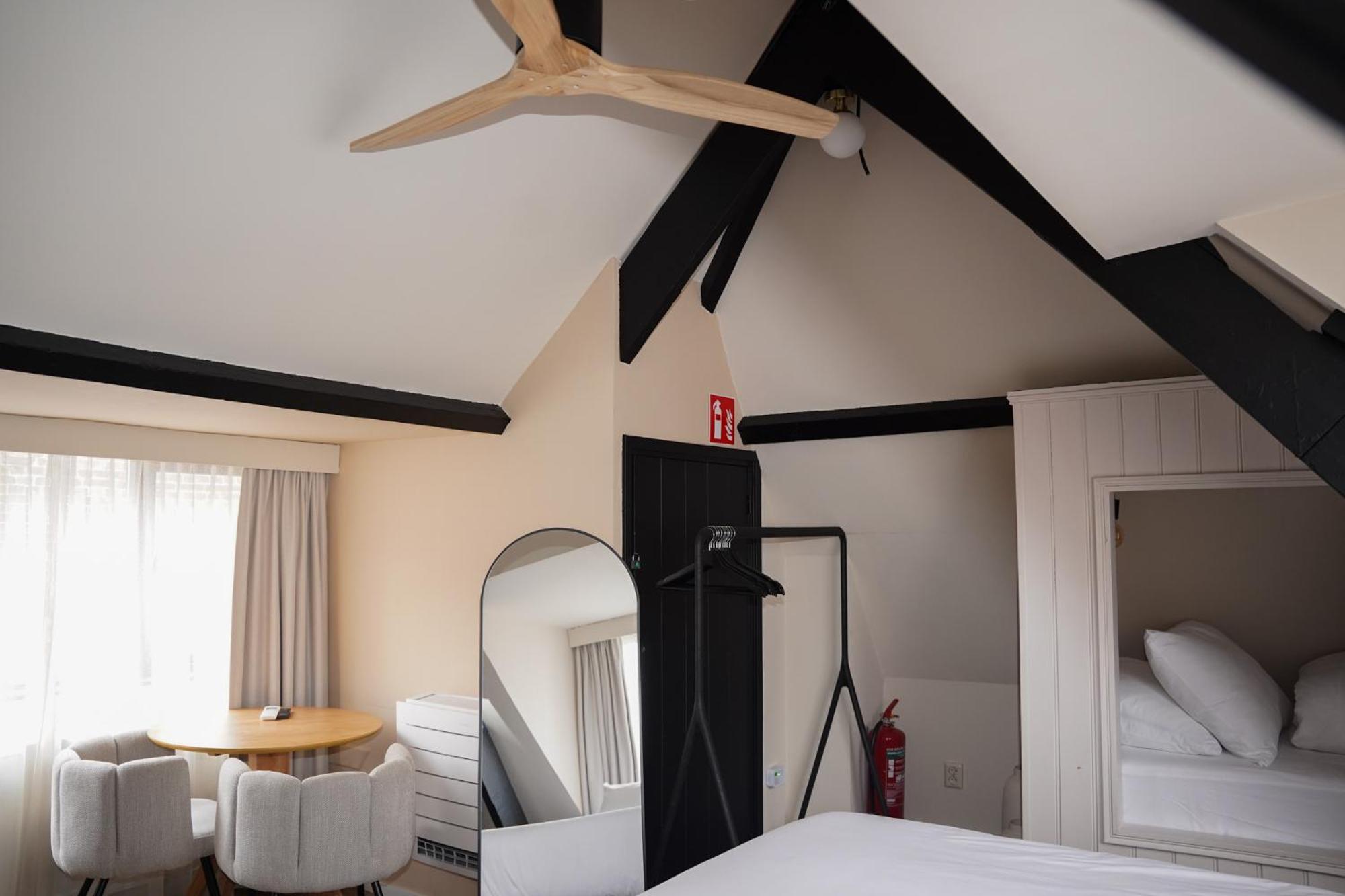 Boutique Hotel Johannes Делфт Экстерьер фото
