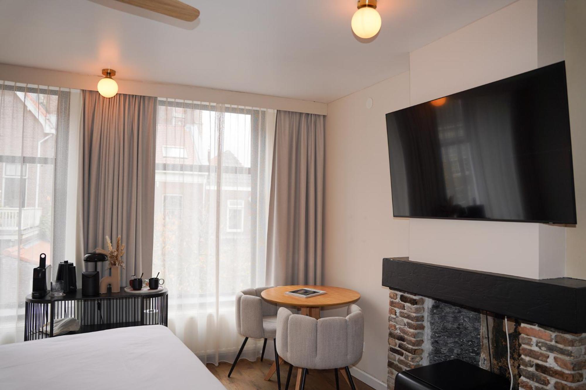 Boutique Hotel Johannes Делфт Экстерьер фото